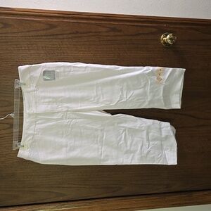 White Capri Pants